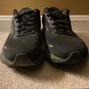 Women’s Brooks Athletic Sneaker Size 8.5